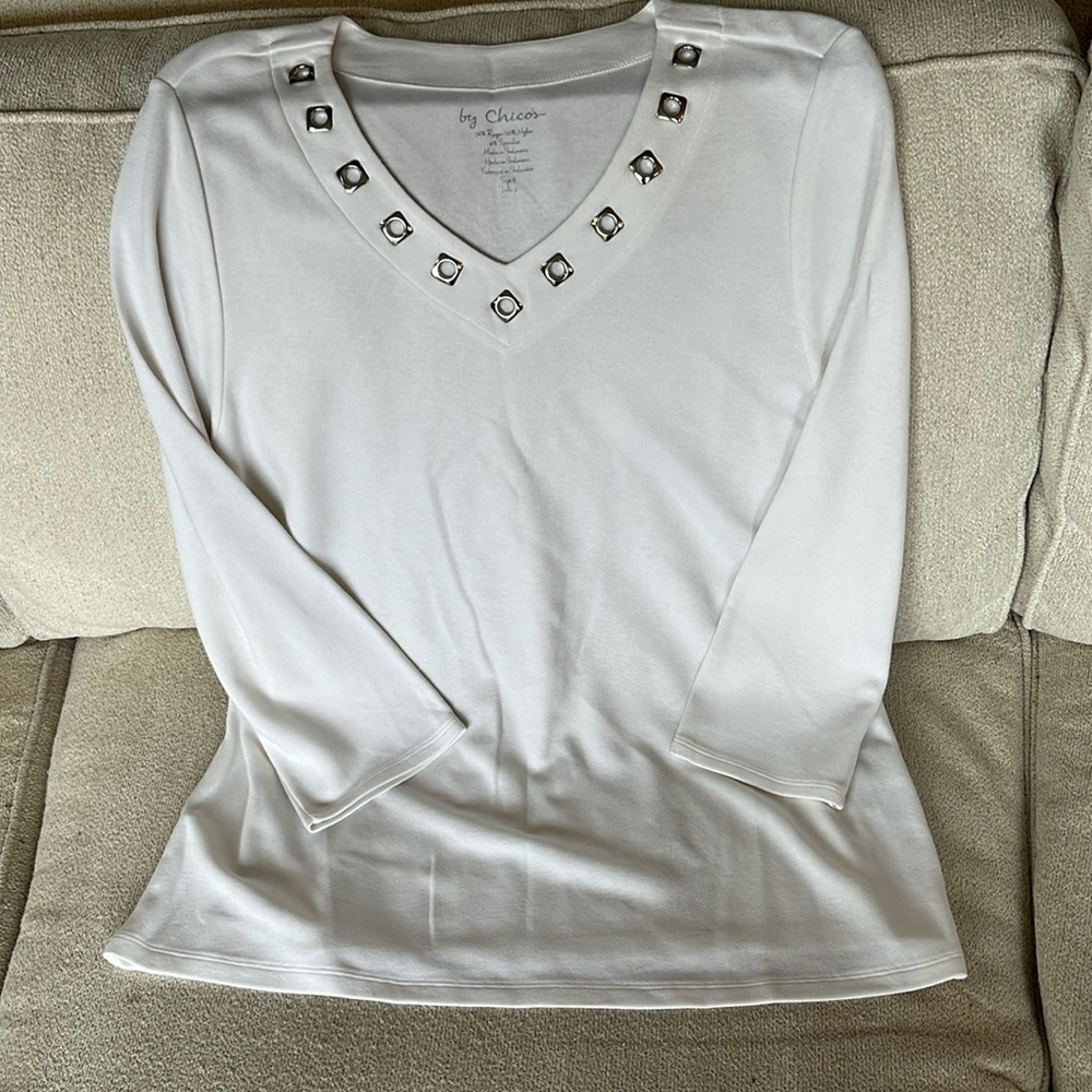 Chico’s white sweater silver accents size 3